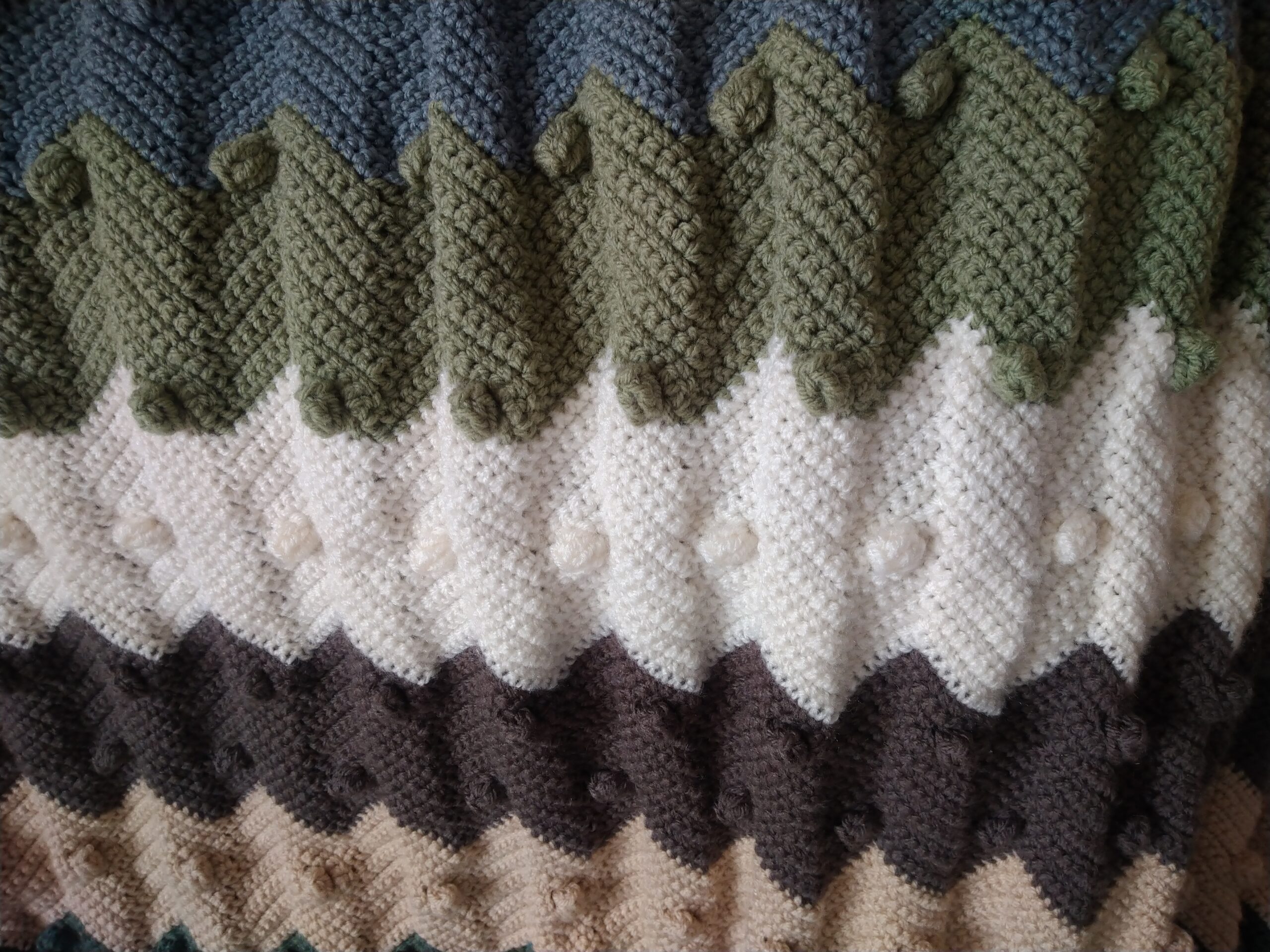point de chevron au crochet